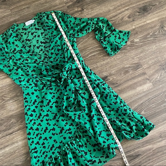 TANYA TAYLOR Green Ruffled Wrap holiday dress - Picture 6 of 9